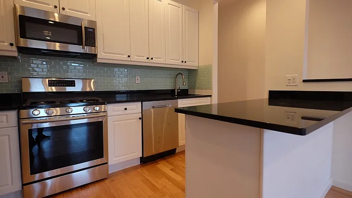 Rented by Keller Williams NYC | media 3
