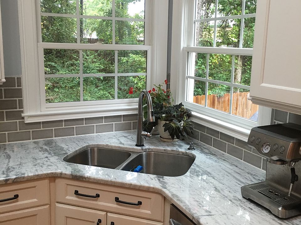 2nd image of 2410 Banberry Ln