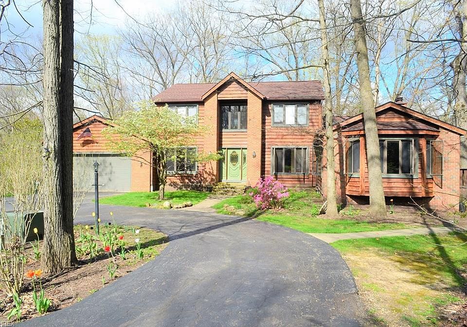 1st image of 3885 Huff Dr