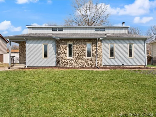 3015 Creek Ridge Drive, New Albany, IN 47150