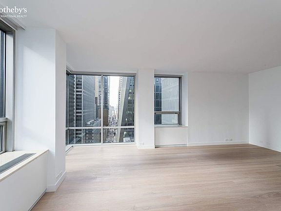 5th image of 15 W 53rd St #18J