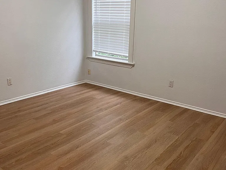 5232 Goodman Dr — Photo 21