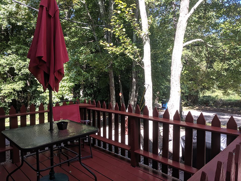 1st image of 18 Washington St APT 4