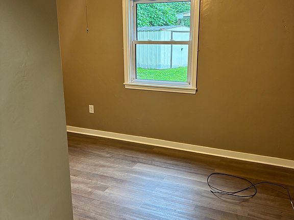 3rd image of 115 Parker St