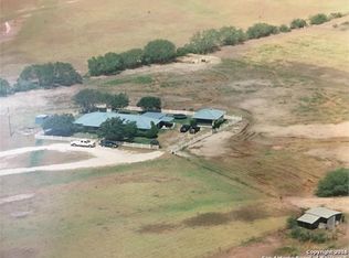 2055 Hwy 59, George West, TX 78022