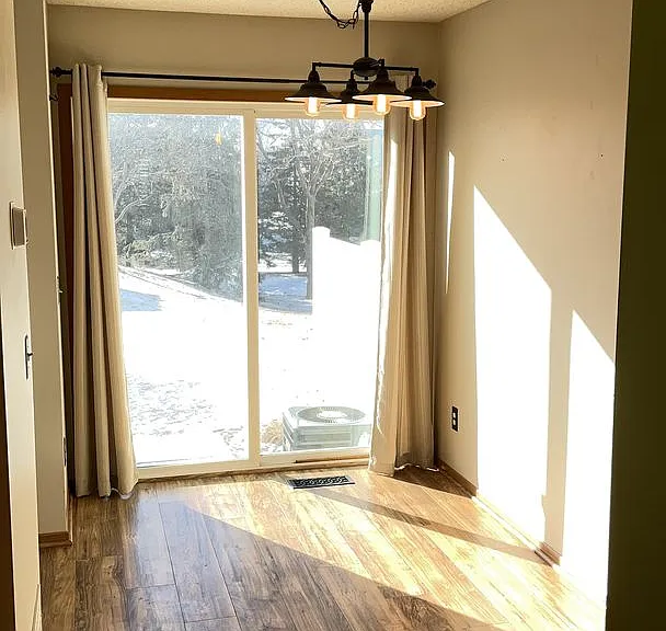 15539 Float Ln — Photo 27