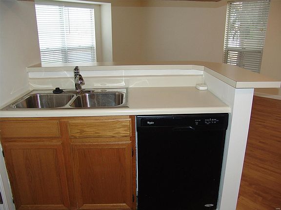 3rd image of 1108 Highland Oaks Ct Unit A