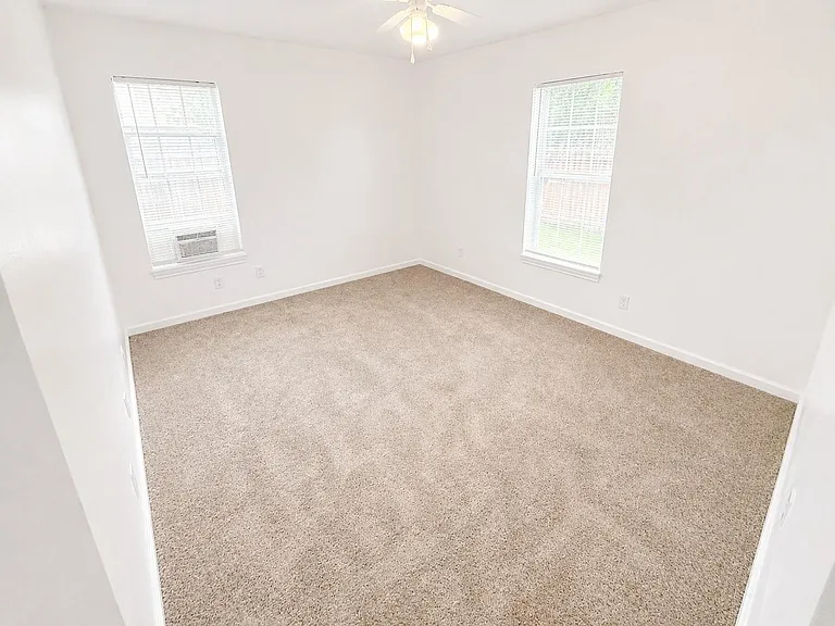 5103 Willow Glen Dr — Photo 17