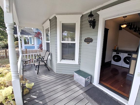 3rd image of 2321 Elm St #A