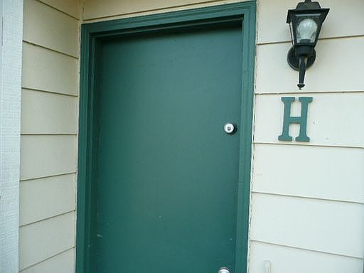 1st image of 3613 E 17th St APT H