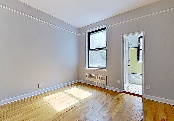 3rd image of 514 E 88th St APT 2B