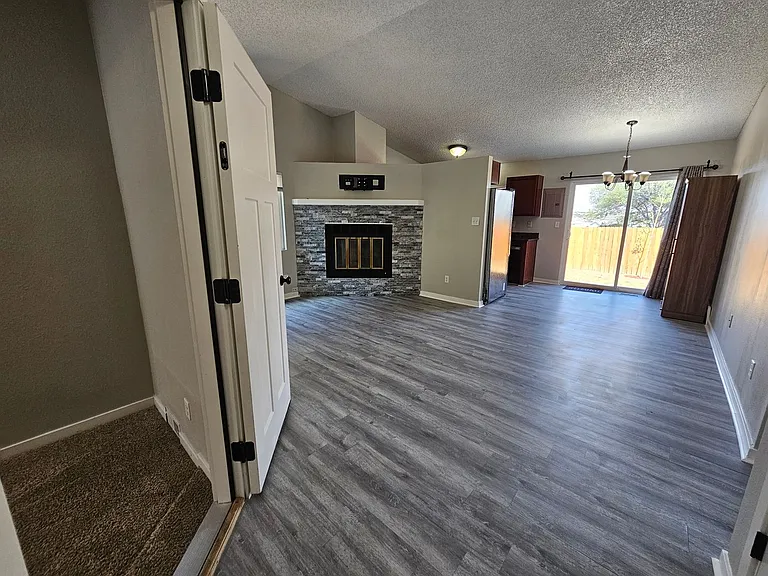 5940 Gunshot Pass Dr — Photo 3