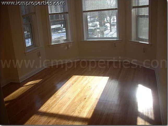 1st image of 2200 W Foster Ave #22002
