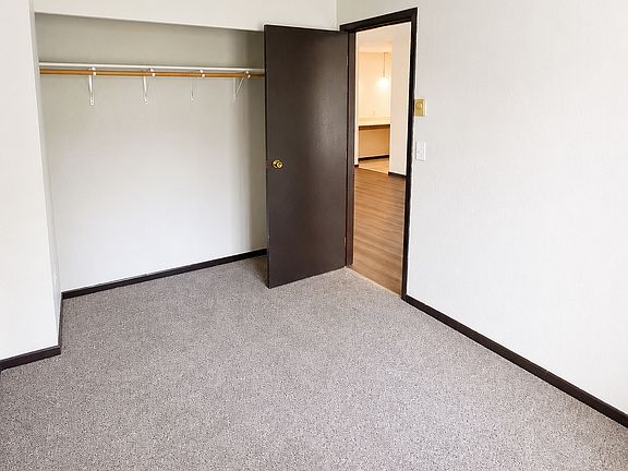 4th image of 812 Hills Ave #N205