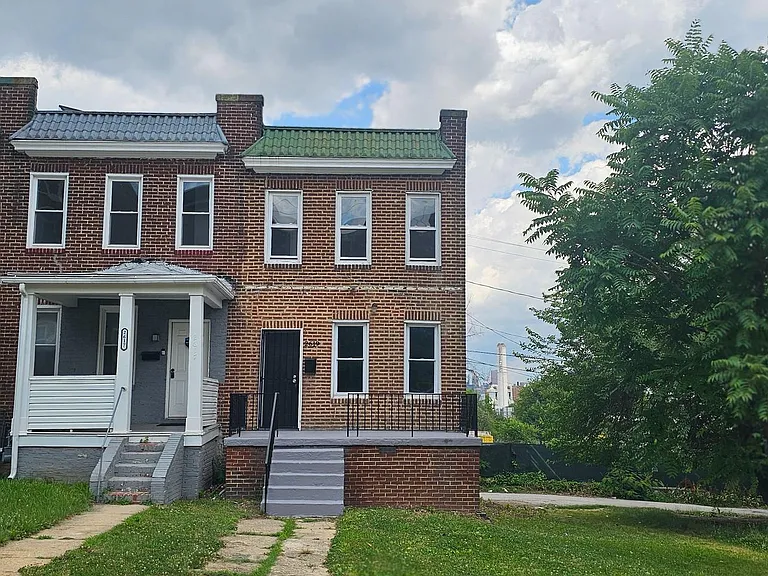 2619 Maisel St — Photo 1
