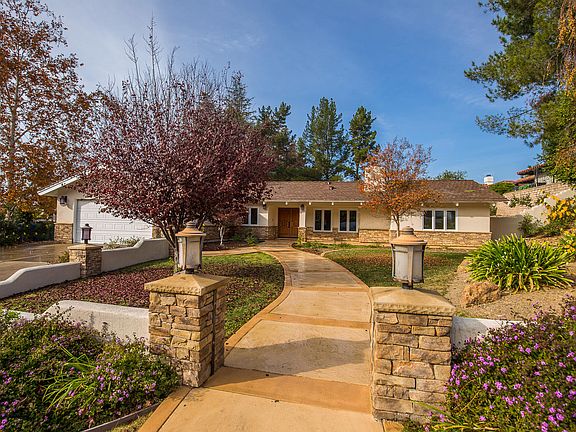 2nd image of 31525 Germaine Ln