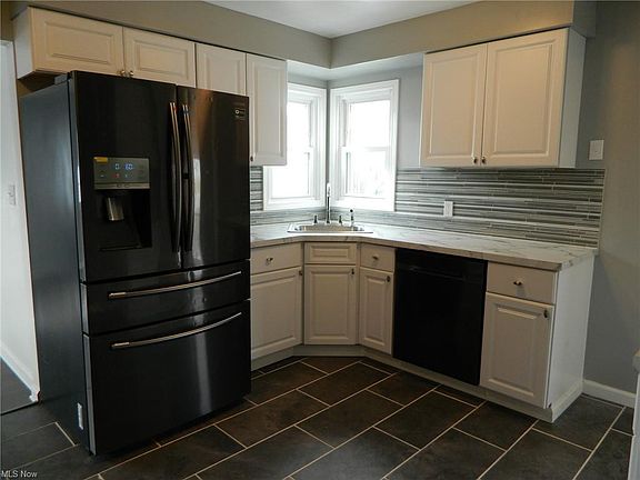 2nd image of 15912 Northwood Ave