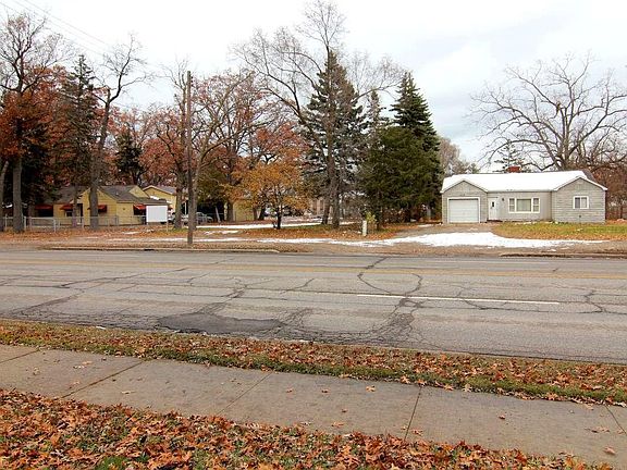 2nd image of 1005 S Garfield Ave