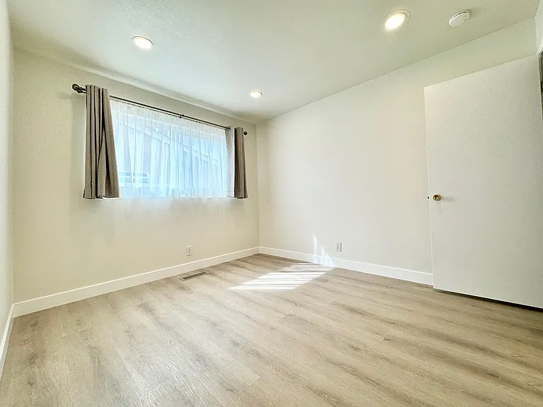 64 Guava Blossom Ct — Photo 17