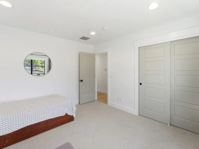 11716 S Meeks Ct — Photo 31