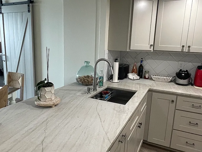 14 Lockwood Dr #7H — Photo 20