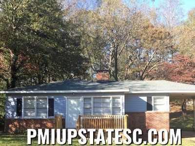 5 Taylors St, Taylors, SC, 29687