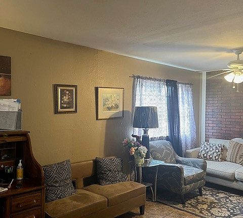 2nd image of 3971 Avocado Dr