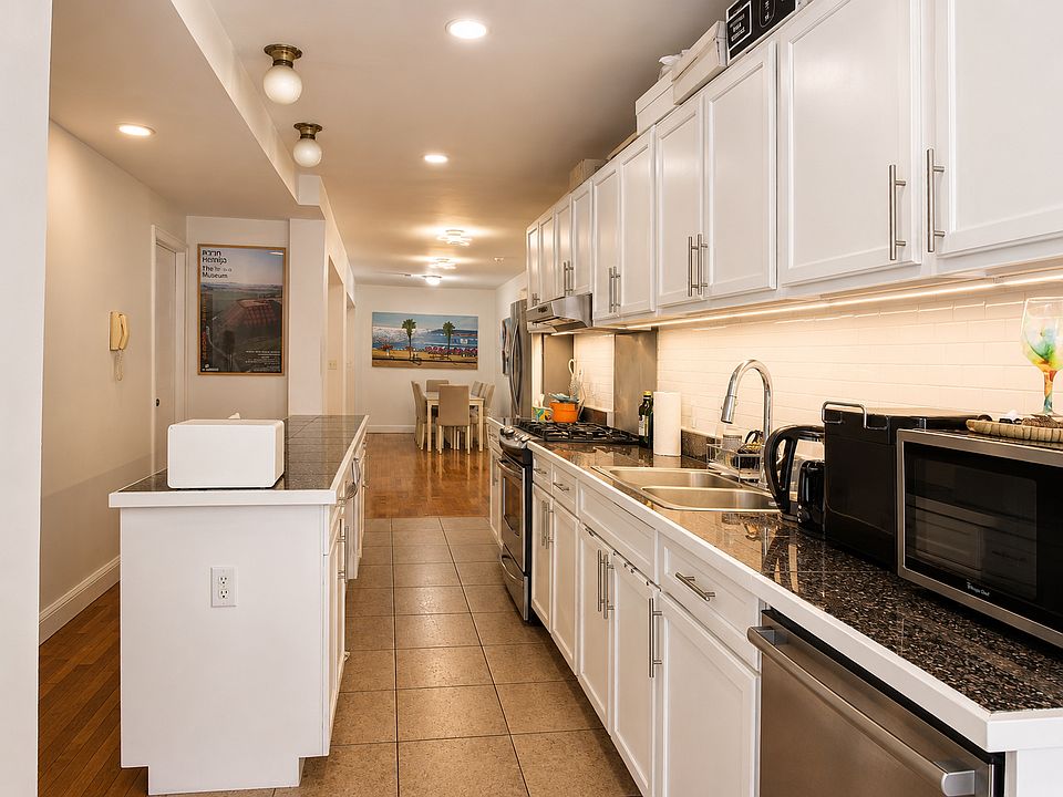 1st image of 205 W 15th St #2HG