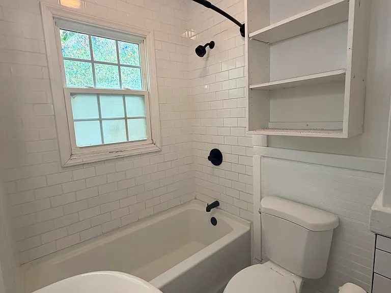 1003 Lexington Ave — Photo 21