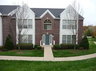 1625 Forest Springs Ln APT B, Ballwin, MO 63021