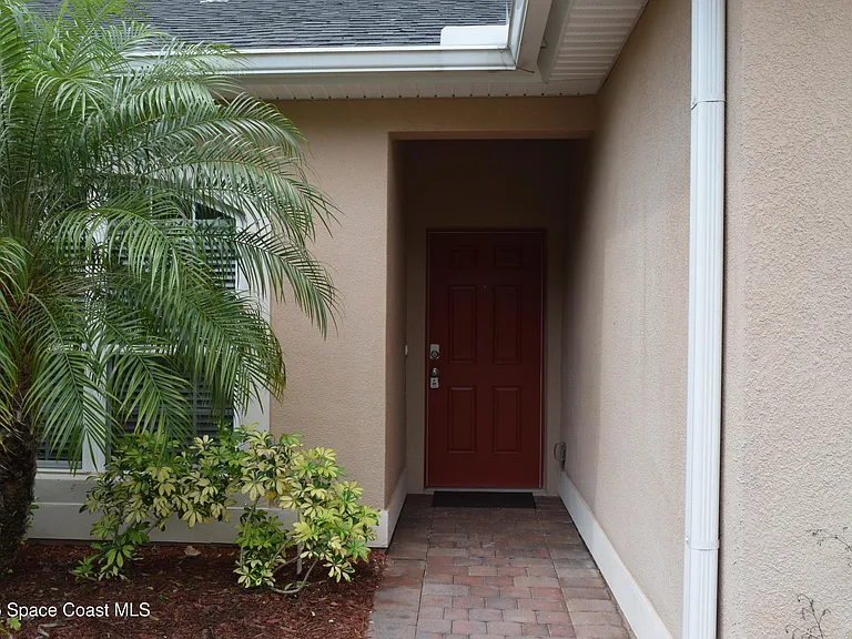 620 Remington Green Dr SE #103 — Photo 3