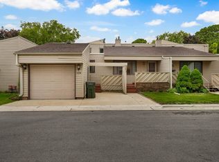 1108 Prairie Meadow Ct, Waterloo, IA 50701