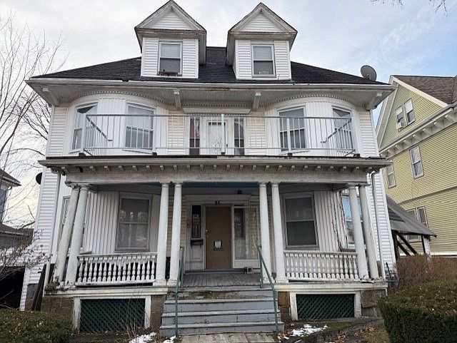 1st image of 25-25-25A Charlotte St