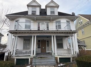 25-25-25A Charlotte St, Dorchester, MA 02121