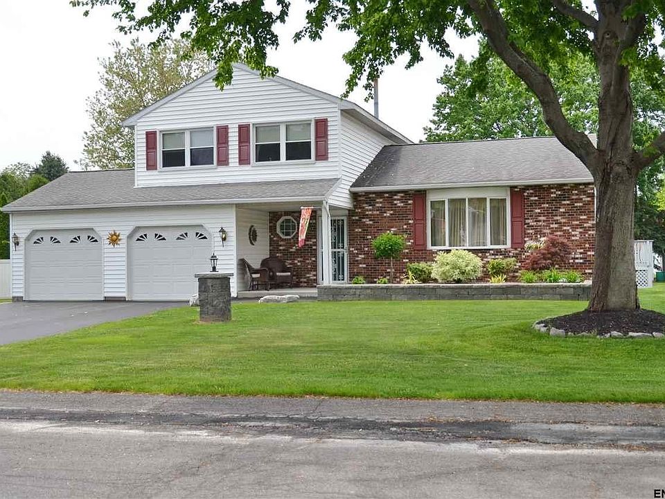 1st image of 6 Amy Marie Ct