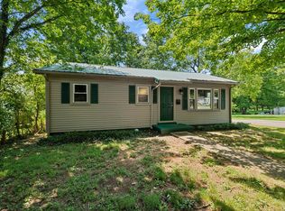 207 McFerran St, Horse Cave, KY 42749
