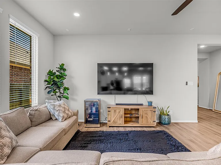17330 Hartford Field Ln — Photo 6