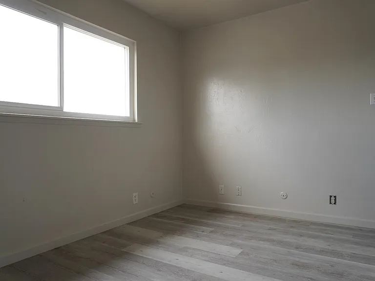 1115 Sereno Dr — Photo 24