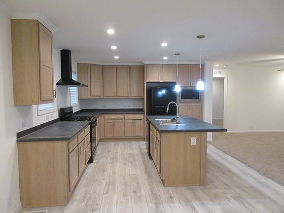 5th image of 23287 Fountain Dr #187