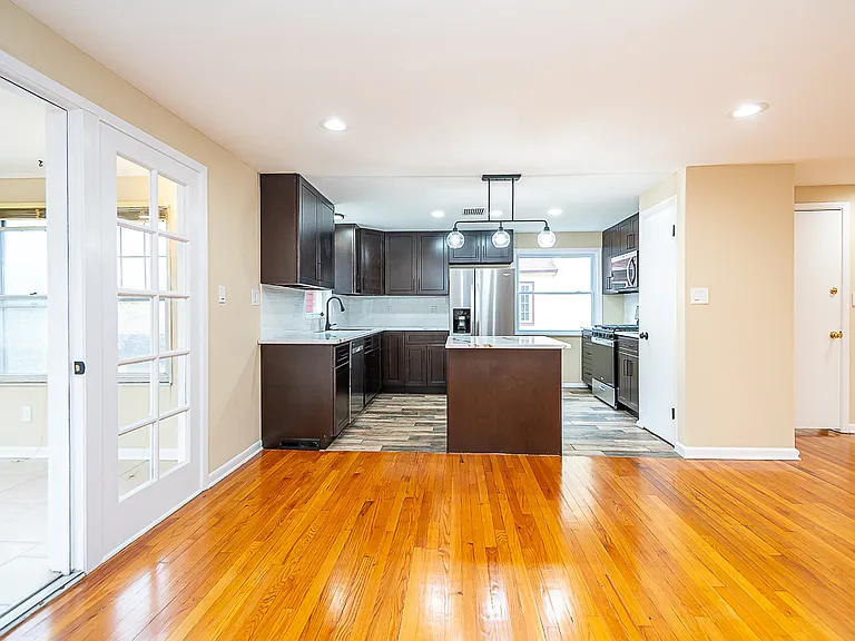 18309 Newell Rd #UP — Photo 6