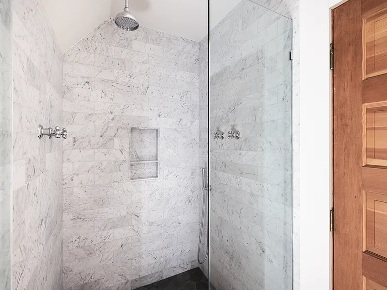 311 Town Line Rd — Photo 17
