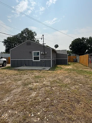 121 Paynter Ave Photo 1