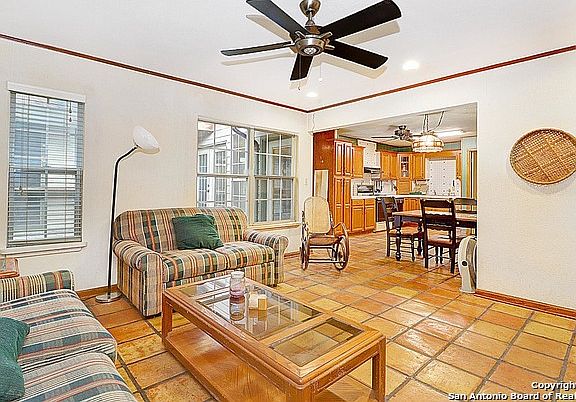 5th image of 4118 Belle Grove St