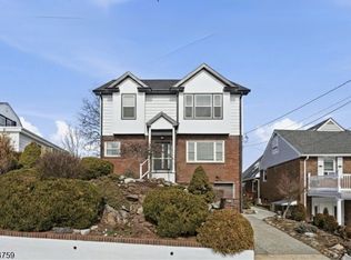 60 Rollins Ave, Clifton City, NJ 07011