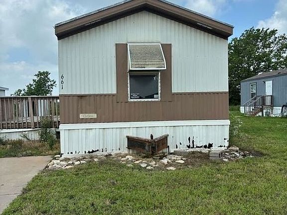 2nd image of 661 E Mills Dr