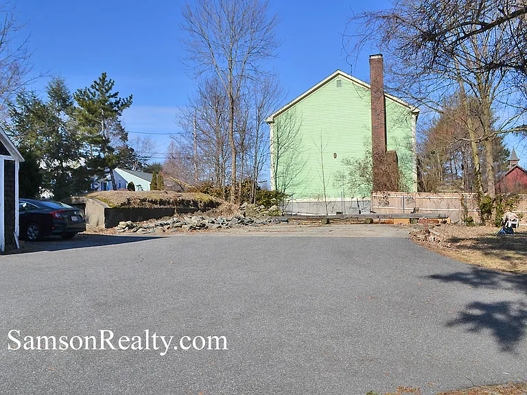 745 Pleasant St #2 — Photo 10