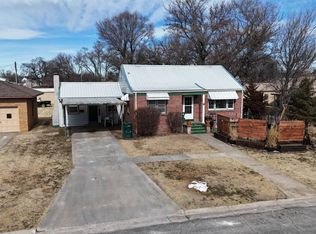 612 W Vermont St, Osborne, KS 67473