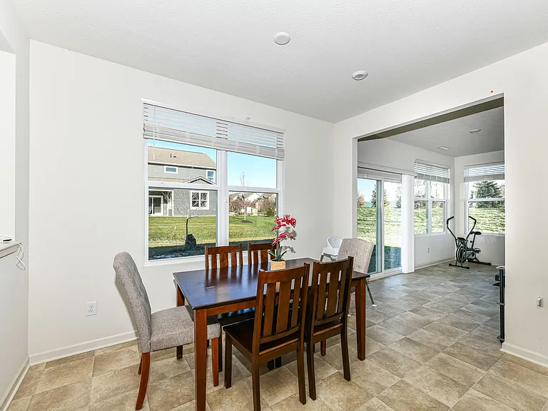 5528 Rothbury Rd — Photo 13