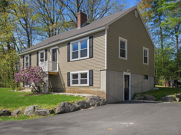 4th image of 8 Rosewood Drive