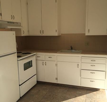 3rd image of 37 States St APT 23
